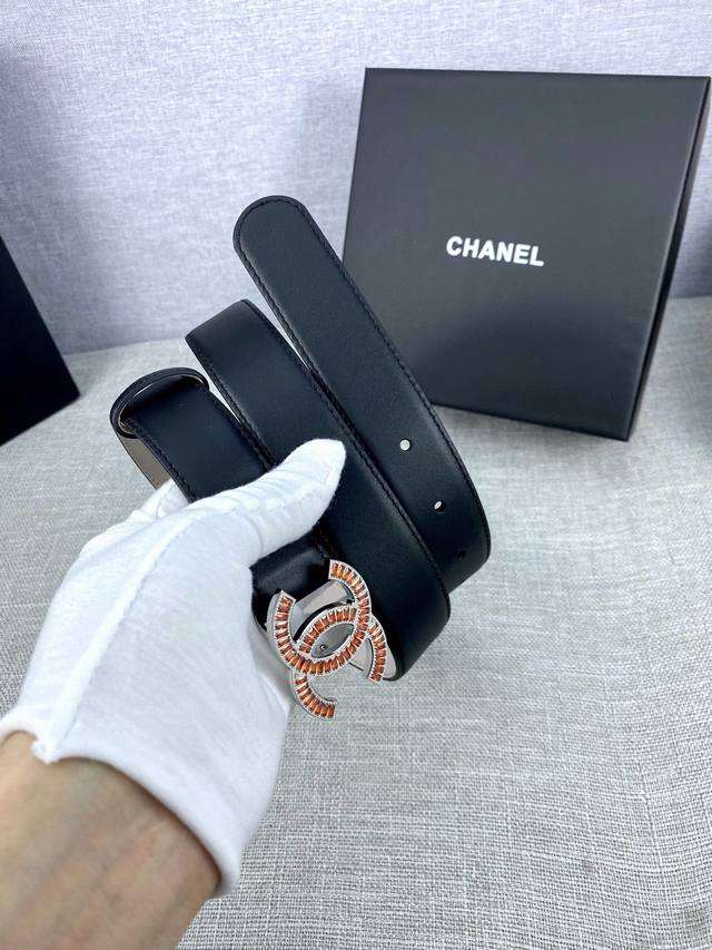宽度3.0Cm Chanel 香奈儿 女士经典款腰带皮带新款光滑内衬磨砂牛皮银色 镶钻精品钢扣皮带