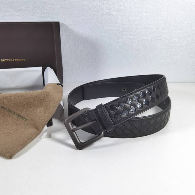 专柜品质 Bottega Veneta 40Mm 经典商务休闲款高档腰带 低调奢华 精致的手工艺制作 皮带