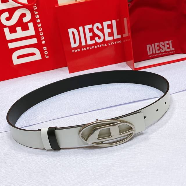 Diesel 皮 复古银搭扣 爆火起来的潮牌 宽度3.0Cm 双面可用皮带