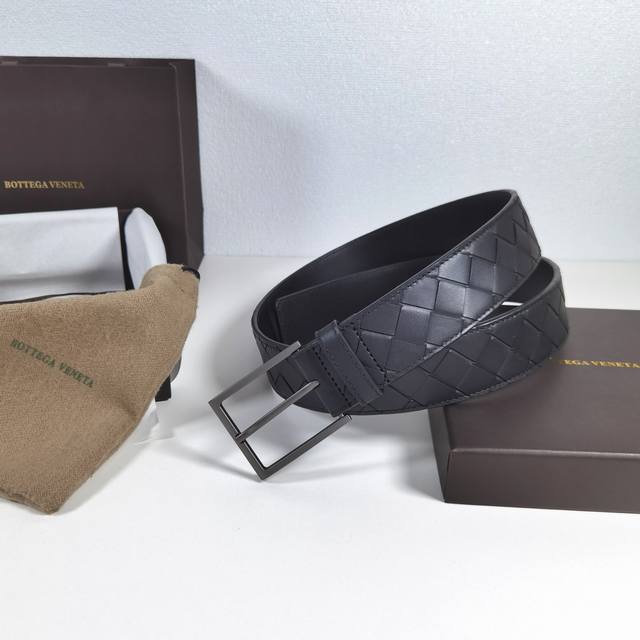 专柜品质 Bottega Veneta 40Mm 经典商务休闲款高档腰带 低调奢华 精致的手工艺制作 皮带