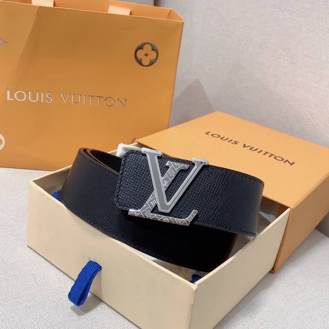 Louis Vuitton 独家免税店渠道货 Lv腰带 系列 原厂五金 精致手工绘边 柔软舒适 宽4.0Cm
