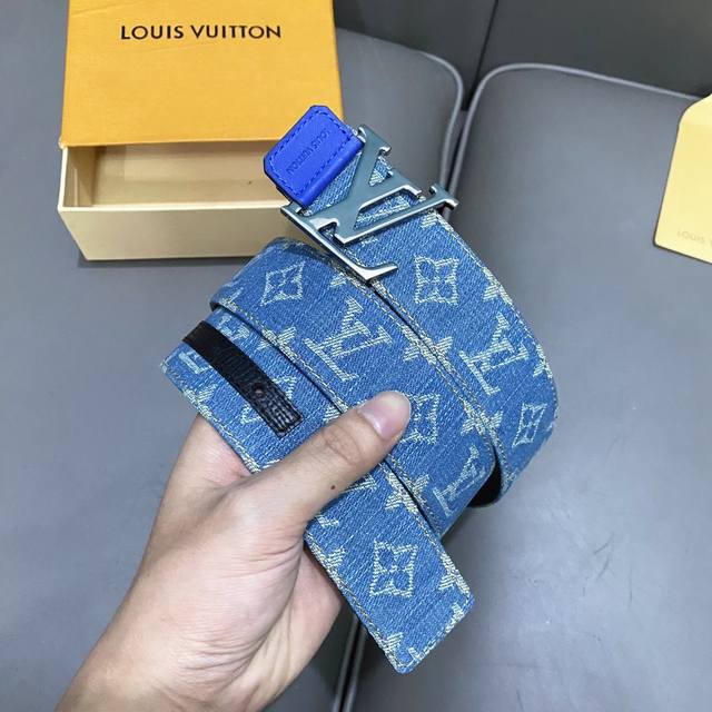 Louis Vuitton 腰帶 頂級原單品質 寬度40毫米 絲印專櫃大花圖案 搭配最新款五金 專櫃款號 細節看圖 市場獨家版本 碼數齊