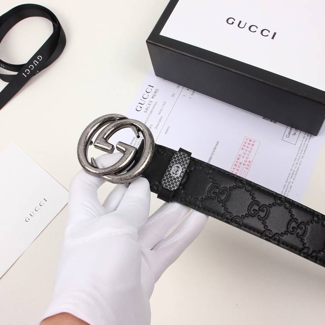 Gucci配送专柜全套礼盒包装 專櫃獨家品質 演繹時尚經典 搭配经典爆款扣 宽度3 8