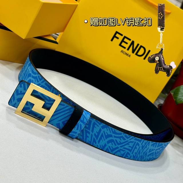 Fendl 芬迪 专柜同款 宽40Mm原版定制天蓝色ffvertigo图案皮料 搭配ff按钉钢扣 时尚潮流 经典百搭款