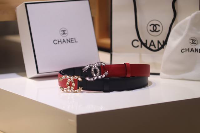 顶级代购级 Chanel香奈儿新品女士腰带 宽度 Cm法国原厂皮料 这种皮料带着较明显的皮纹手感柔软舒适 五金拆原版开模打造 懂货的看皮料 钢印 普货学不来的.