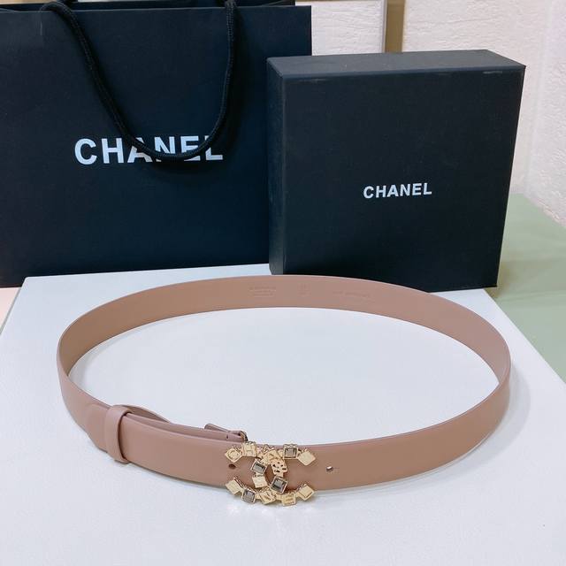 Chanel 24S Cc 树脂黑 字母 Logo搭扣 黄铜金属小牛皮腰带 手感柔软 细腻 Cm