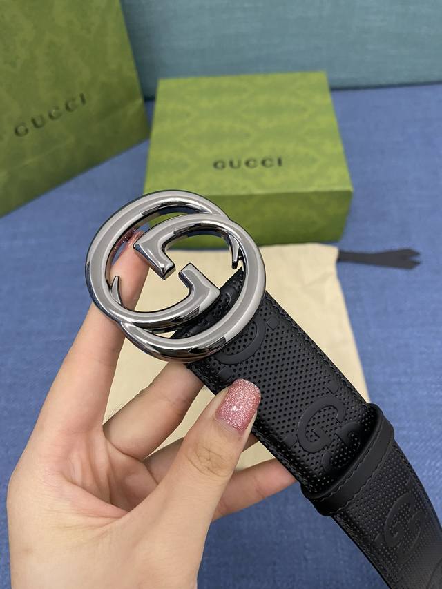 配全套包装礼盒 Gucci，原厂精密电渡扣头，意大利原厂皮，宽4.0Cm，代购级。