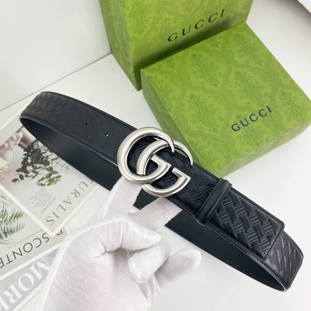 古奇 特种皮腰带系列 ，原厂五金精品不锈钢扣，手感柔软舒适 宽4.0Cm。