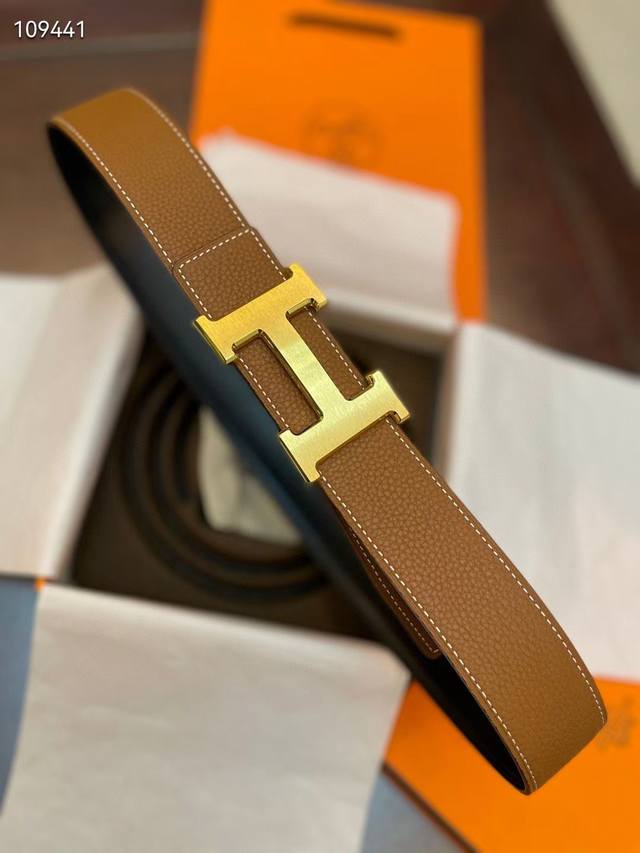 3.8Cm，Hermes 爱马仕经典h拉丝金色 钯扣，进口togo皮小牛皮内衬，欣赏享用完美的设计和优质的皮料精细工艺，不容错过的产品。