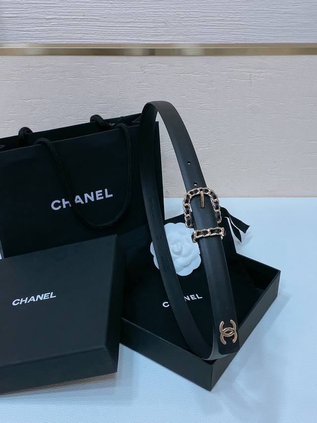 Chanel 24C 小牛皮、经典针扣 链条logo金属 手感柔软 细腻2.0Cm精品